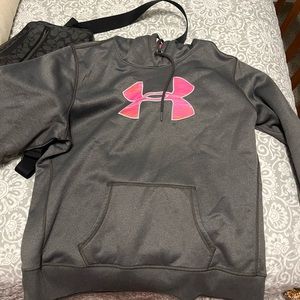 Under Armor Sweatshirt womens